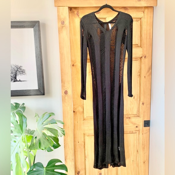 Primi Dresses & Skirts - NWOT Unique Primi black distressed dress size Small